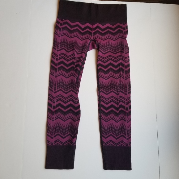 Lululemon Ebb To Street Chevron Purple Seamless Leggings Pant 8 - Picture 3 of 7